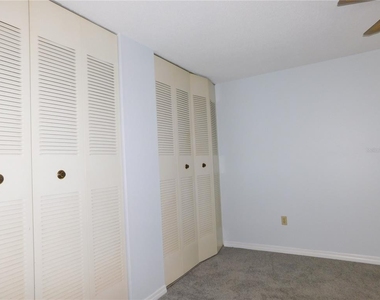 1118 Spring Meadow Drive - Photo Thumbnail 12