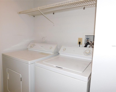 1118 Spring Meadow Drive - Photo Thumbnail 9