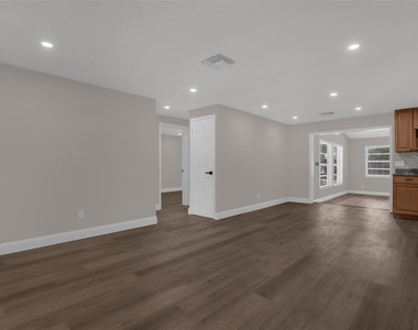 518 Lavon Drive - Photo Thumbnail 14