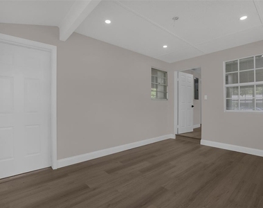 518 Lavon Drive - Photo Thumbnail 30