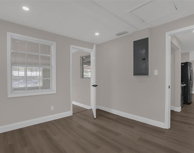518 Lavon Drive - Photo Thumbnail 25