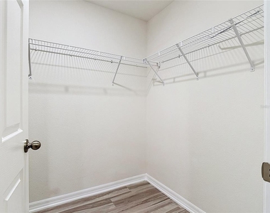 225 Bella Verano Way - Photo Thumbnail 35