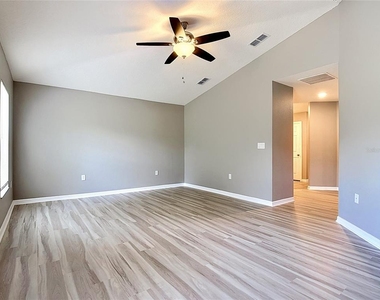 225 Bella Verano Way - Photo Thumbnail 10