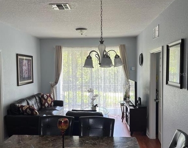 4024 Breakview Drive - Photo Thumbnail 3