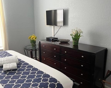 4024 Breakview Drive - Photo Thumbnail 16