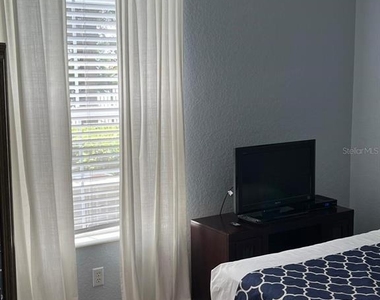 4024 Breakview Drive - Photo Thumbnail 32