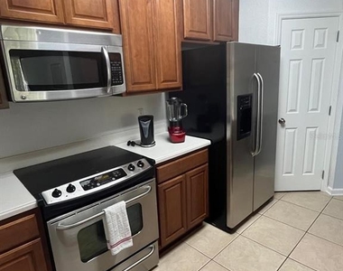 4024 Breakview Drive - Photo Thumbnail 8