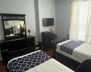 4024 Breakview Drive - Photo Thumbnail 40