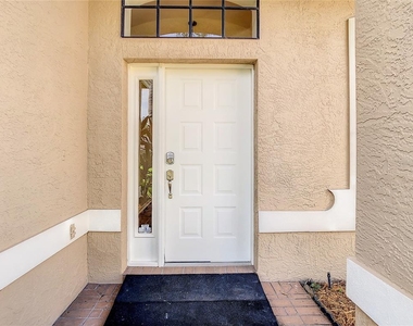 2811 Branch Creek Avenue - Photo Thumbnail 2