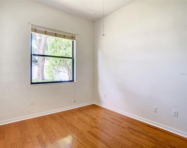 2811 Branch Creek Avenue - Photo Thumbnail 19