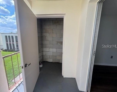 528 Orange Drive - Photo Thumbnail 14