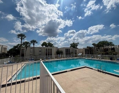 528 Orange Drive - Photo Thumbnail 15