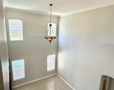 2300 The Oaks Boulevard - Photo Thumbnail 9