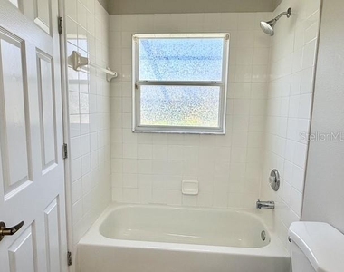 2300 The Oaks Boulevard - Photo Thumbnail 38