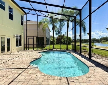 2300 The Oaks Boulevard - Photo Thumbnail 47