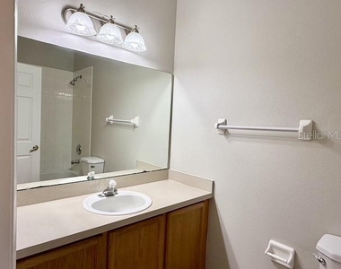 2300 The Oaks Boulevard - Photo Thumbnail 42