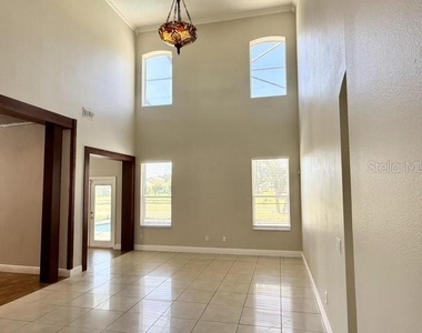 2300 The Oaks Boulevard - Photo Thumbnail 8