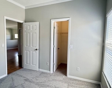 2300 The Oaks Boulevard - Photo Thumbnail 41