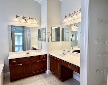 2300 The Oaks Boulevard - Photo Thumbnail 24
