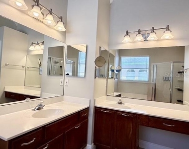 2300 The Oaks Boulevard - Photo Thumbnail 25