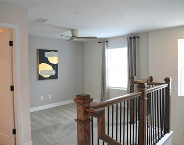12439 Shipwatch Street - Photo Thumbnail 8