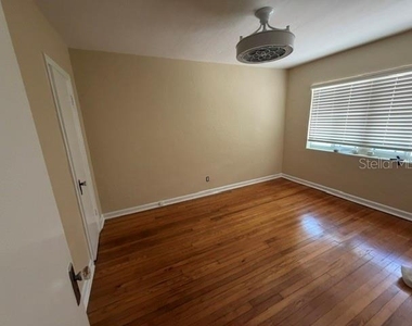 1009 E Marks Street - Photo Thumbnail 17