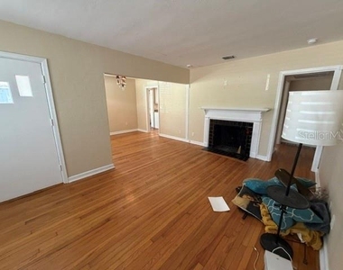 1009 E Marks Street - Photo Thumbnail 11