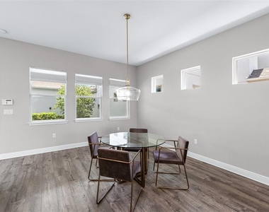 10129 Pearson Avenue - Photo Thumbnail 9