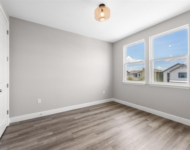 10129 Pearson Avenue - Photo Thumbnail 26