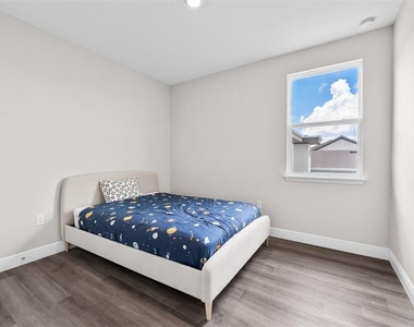 10129 Pearson Avenue - Photo Thumbnail 23