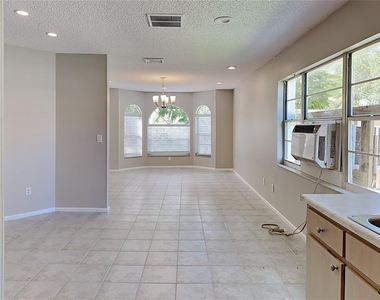 1408 Sugarberry Lane - Photo Thumbnail 4