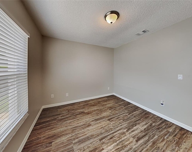 1408 Sugarberry Lane - Photo Thumbnail 9
