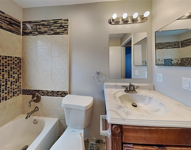 1408 Sugarberry Lane - Photo Thumbnail 13