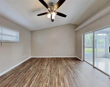 1408 Sugarberry Lane - Photo Thumbnail 6