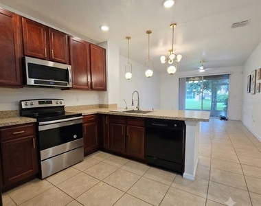 1561 Chelsea Drive - Photo Thumbnail 1
