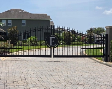 8104 Pleasant Pine Circle - Photo Thumbnail 2
