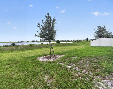 992 Griffon Avenue - Photo Thumbnail 22