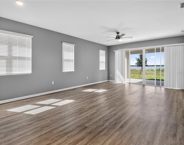 992 Griffon Avenue - Photo Thumbnail 17
