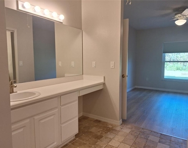 140 Turnbull Villas Circle - Photo Thumbnail 15