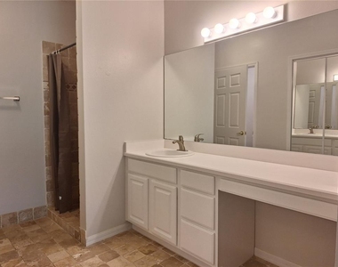 140 Turnbull Villas Circle - Photo Thumbnail 13