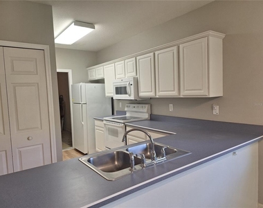140 Turnbull Villas Circle - Photo Thumbnail 7