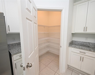 685 Crown Rose Drive - Photo Thumbnail 5