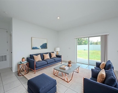 685 Crown Rose Drive - Photo Thumbnail 9