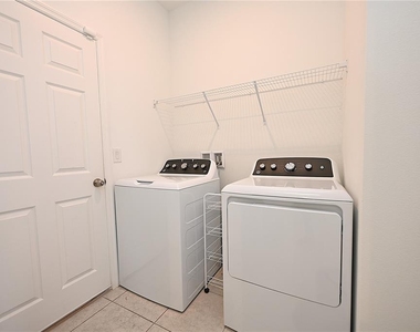 685 Crown Rose Drive - Photo Thumbnail 12