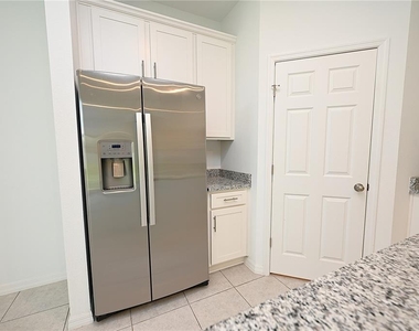 685 Crown Rose Drive - Photo Thumbnail 2