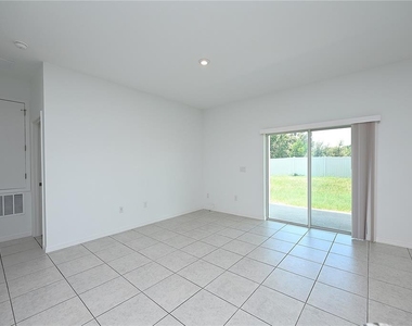 685 Crown Rose Drive - Photo Thumbnail 10