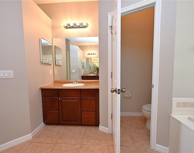 125 Costa Loop - Photo Thumbnail 22