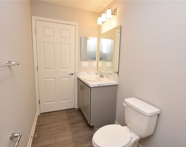 372 Cascara Lane - Photo Thumbnail 16