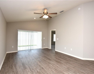 372 Cascara Lane - Photo Thumbnail 9