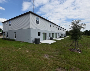 3905 Academia Avenue - Photo Thumbnail 36